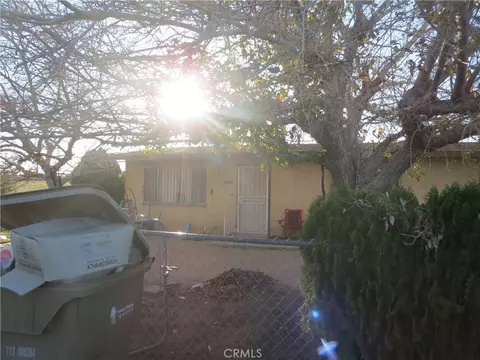 17019 Olive St, Hesperia, CA 92345 photo 2