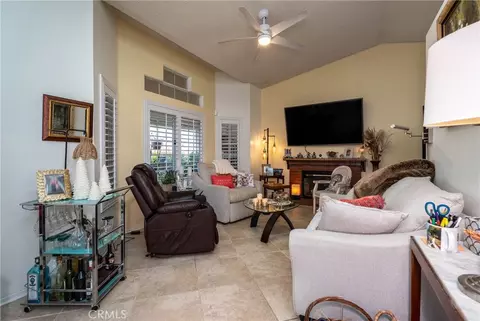 Living - 26592 Braddock Rd, Menifee, CA 92586 photo 3 of 4