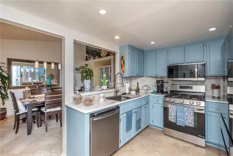 Kitchen - 26592 Braddock Rd, Menifee, CA 92586 photo 1 of 2