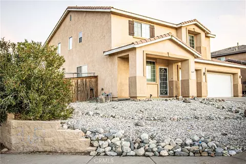 13687 Dellwood Rd, Victorville, CA 92392