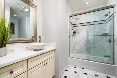 Bath - 388 Conifer Rd, Glendora, CA 91741 photo 2 of 10