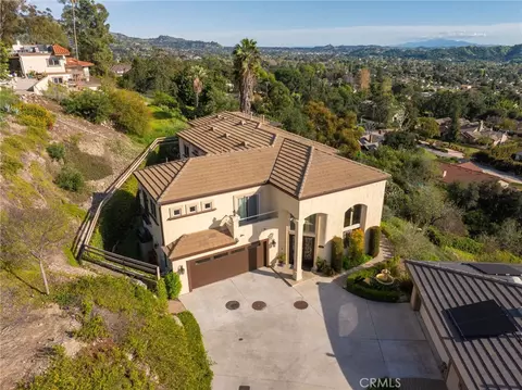 View/Area - 388 Conifer Rd, Glendora, CA 91741 photo 3 of 10