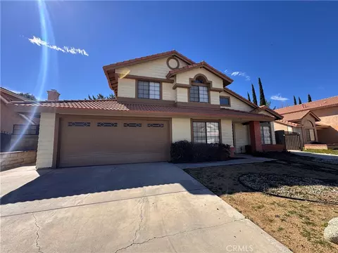 4546 Grandview Dr, Palmdale, CA 93551