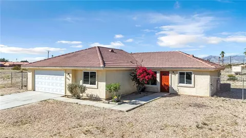 2867 Stardust Ave, Thermal, CA 92274