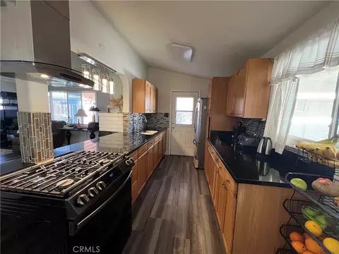 Kitchen - 26920 14th, Highland, CA 92346 photo 7 of 9