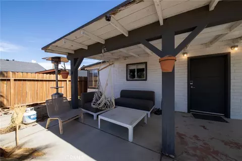 6443 Valley View St, Joshua Tree, CA 92252