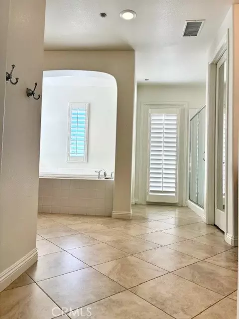 Entry Way - 3374 Crosspointe Ct, Simi Valley, CA 93065 photo 6 of 7
