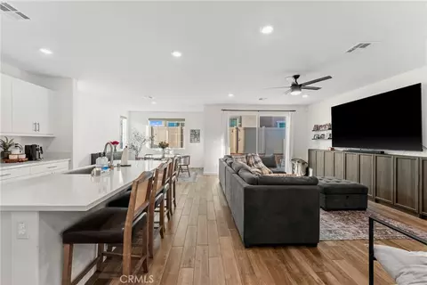 16724 Grapefruit, Fontana, CA 92336