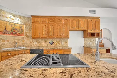 Kitchen - 9828 Flying Mane, Rancho Cucamonga, CA 91737 photo 6 of 9