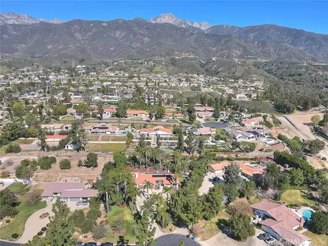 View/Area - 9828 Flying Mane, Rancho Cucamonga, CA 91737 photo 6 of 10