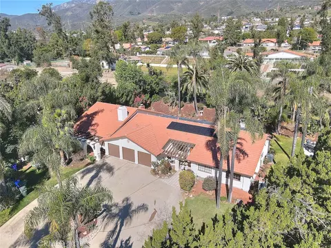 View/Area - 9828 Flying Mane, Rancho Cucamonga, CA 91737 photo 1 of 10