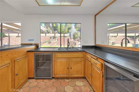 Kitchen - 9828 Flying Mane, Rancho Cucamonga, CA 91737 photo 8 of 9