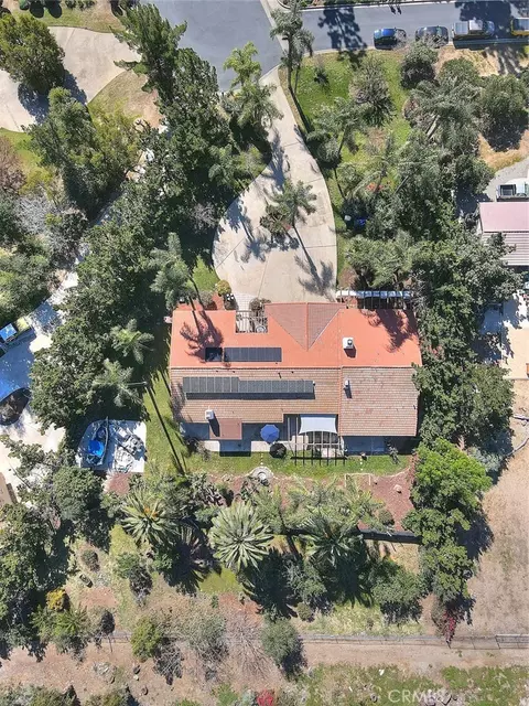 View/Area - 9828 Flying Mane, Rancho Cucamonga, CA 91737 photo 4 of 10