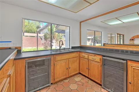 Kitchen - 9828 Flying Mane, Rancho Cucamonga, CA 91737 photo 10 of 11