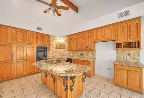 Kitchen - 9828 Flying Mane, Rancho Cucamonga, CA 91737 photo 3 of 9