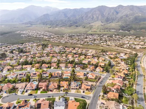 View/Area - 14178 Montclair Ct, Rancho Cucamonga, CA 91739 photo 6 of 8