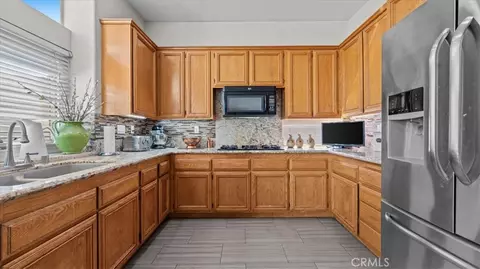 Kitchen - 1671 Dominguez Ranch Rd, Corona, CA 92882 photo 3 of 3