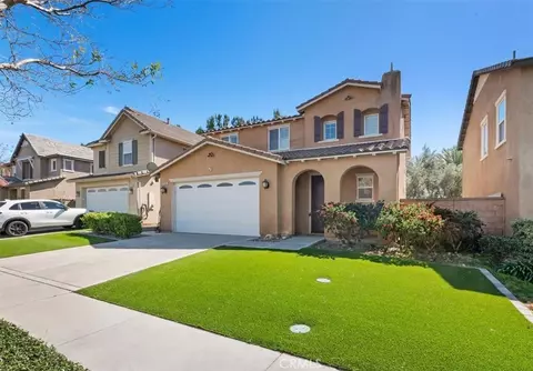 15699 Slowik Ct, Fontana, CA 92336