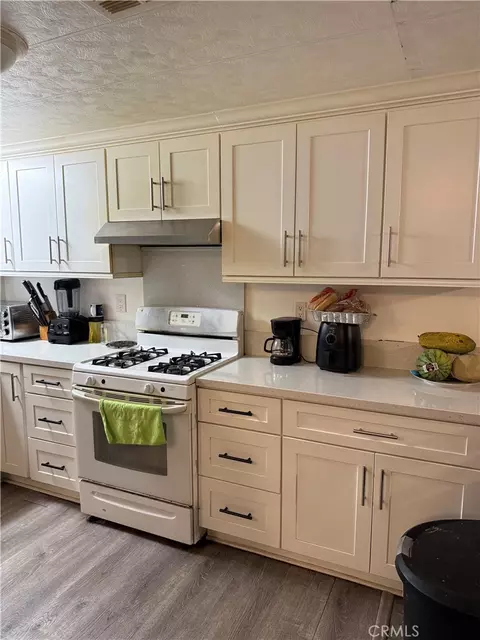 995 Pomona Rd #24, Corona, CA 92882 photo 5