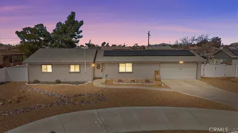 13020 Ojai Rd, Apple Valley, CA 92308