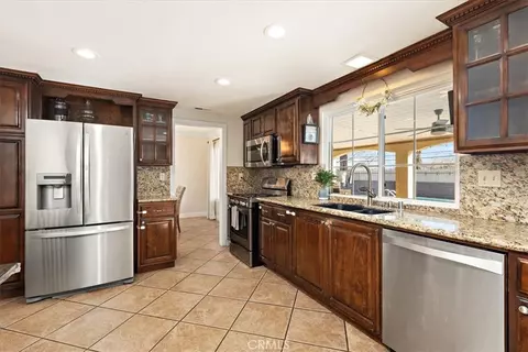Kitchen - 1027 Eclipse, Ontario, CA 91762 photo 3 of 5