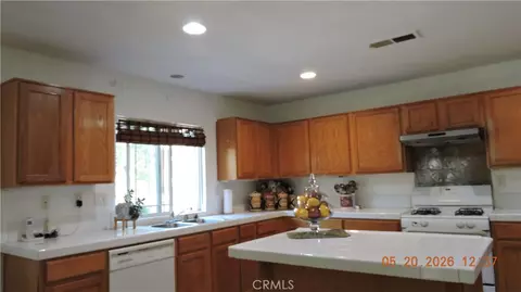 Kitchen - 1855 Old Baldy, Upland, CA 91784 photo 3 of 3