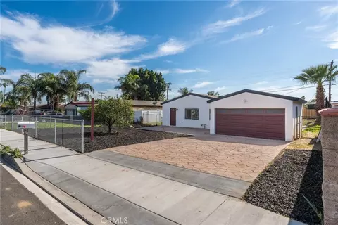 5672 28th St, Jurupa Valley, CA 92509