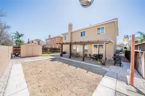 Exterior - 855 Browning Ct, San Jacinto, CA 92583 photo 5 of 6
