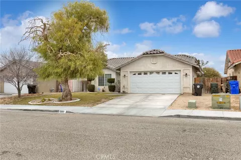13061 Billings Ct, Victorville, CA 92395