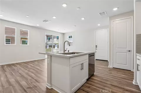 9187 Waverly Ln, Riverside, CA 92503 photo 5