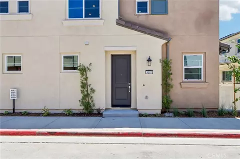 9187 Waverly Ln, Riverside, CA 92503 photo 11