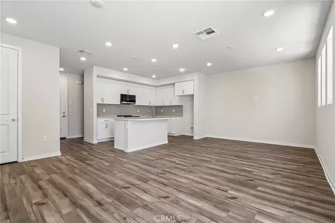 9187 Waverly Ln, Riverside, CA 92503 photo 8