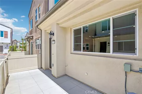 9191 Waverly Ln, Riverside, CA 92503 photo 4