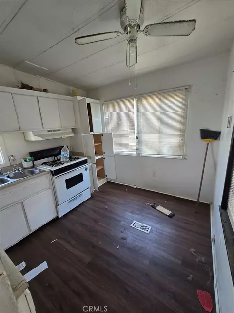 3319 Avalon Apt 26 St, Riverside, CA 92509 photo 8