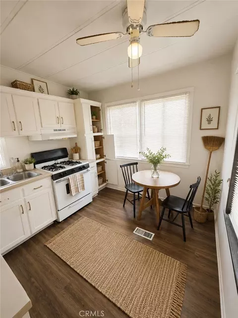3319 Avalon Apt 26 St, Riverside, CA 92509 photo 7