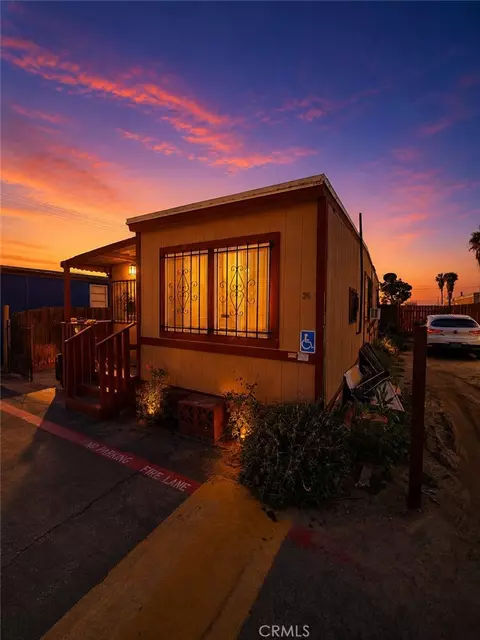 3319 Avalon Apt 26 St, Riverside, CA 92509