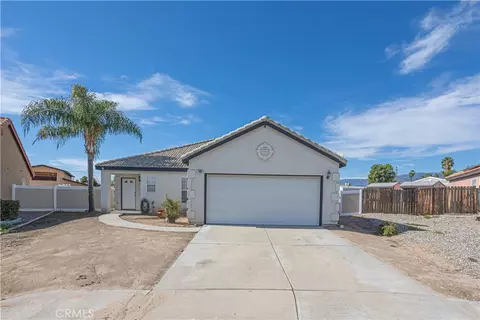 7800 Buckeye St, Highland, CA 92346