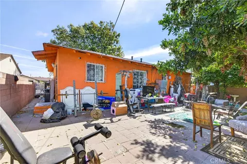 Exterior - 705 S Thorson Ave, Compton, CA 90221 photo 5 of 5