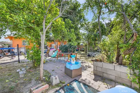 Exterior - 705 S Thorson Ave, Compton, CA 90221 photo 4 of 5