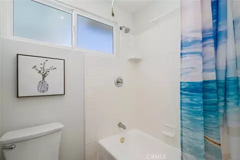 Bath - 1193 W 13th St, Upland, CA 91786 photo 1 of 2