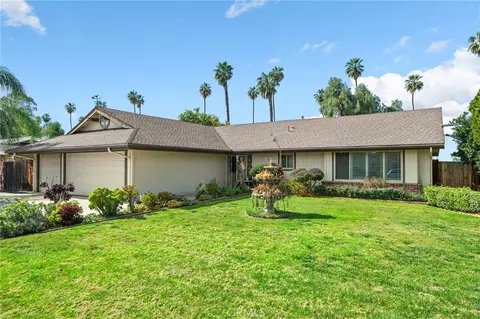 9879 Canada Way, Riverside, CA 92503