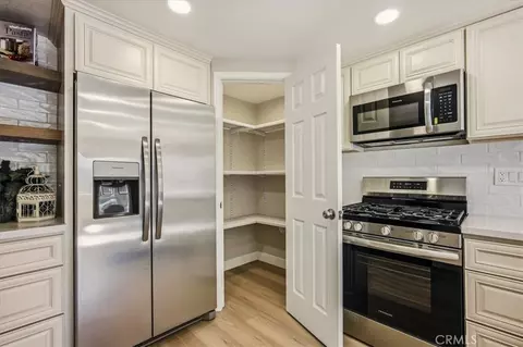 Kitchen - 1015 Pebble Bch, Upland, CA 91784 photo 2 of 6