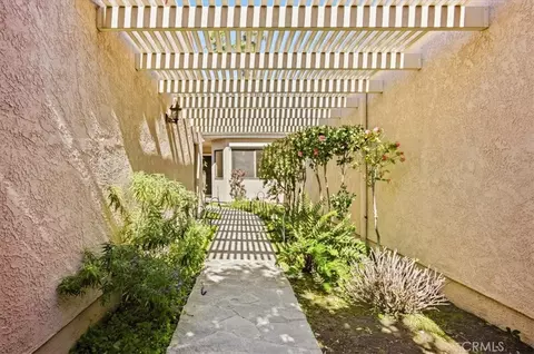 1015 Pebble Bch, Upland, CA 91784