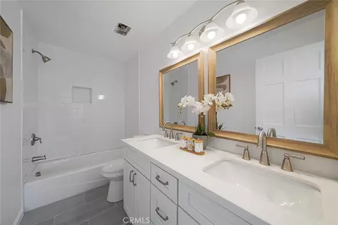 Bath - 917 Renee, Redlands, CA 92374 photo 2 of 2