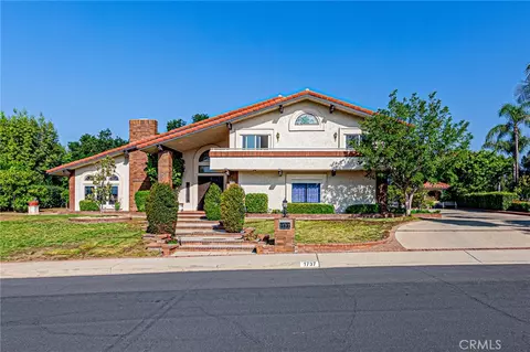 1737 Gainsborough Rd, San Dimas, CA 91773