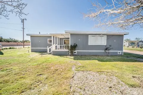 11025 Phelen Rd, Oak Hills, CA 92344