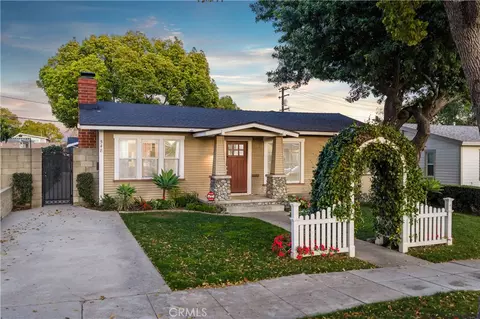 548 N 2nd Ave, Upland, CA 91786