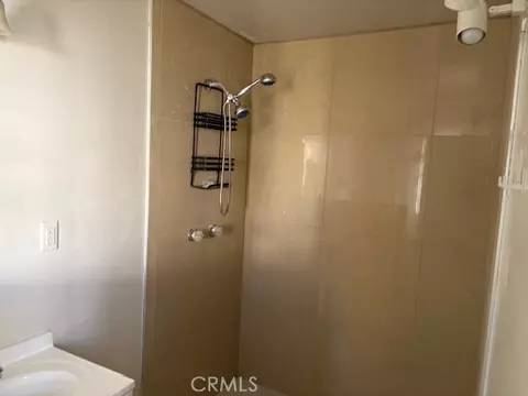 Bath - 451 W Yermo, Yermo, CA 92398 photo 2 of 3