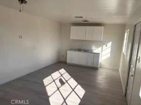 Living - 451 W Yermo, Yermo, CA 92398 photo 2 of 4