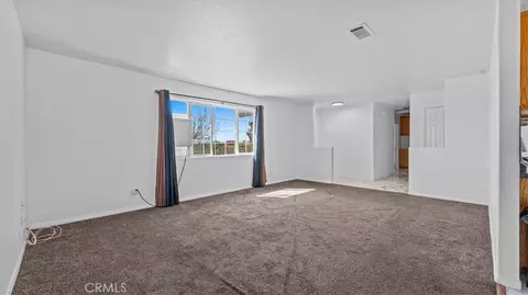 Living - 11545 Kiowa, Apple Valley, CA 92308 photo 2 of 2
